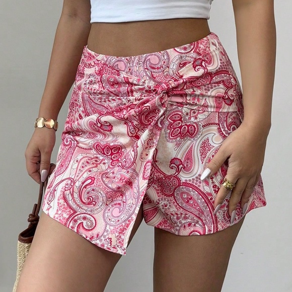 Boho Paisley Floral Print Twist Detail Mini Skort - Picture 1 of 3
